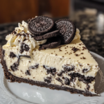 Fantastic Creamy Oreo Cheesecake Slice